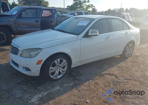 2008 Mercedes-Benz C 300 from USA, damaged, VIN WDDGF54X68F052555